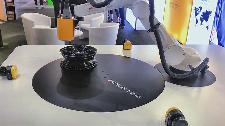 在线非接触防爆涂层测厚系统